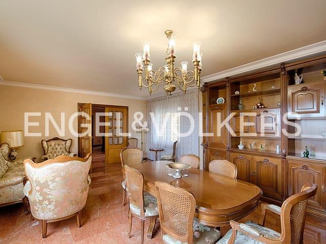 Chalet en venta en Figueres, Girona