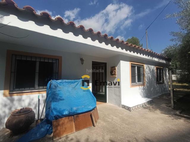Chalet en venta en Figueroles. ? ¡Espacio, comodidad y naturaleza en una sola propiedad! ?. Chalets.