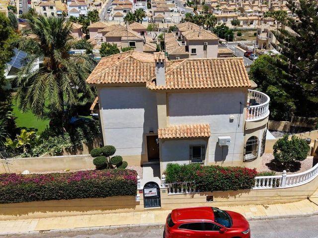 Chalet en venta en Filipinas, Alicante Costa Blanca