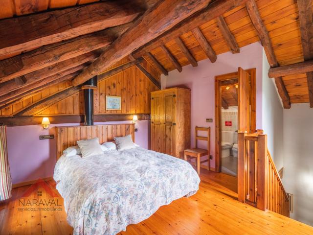 Chalet en venta en Fiscal. EN VENTA el NEGOCIO RURAL MÁS BONITO del PIRINEO ?. Chalets.