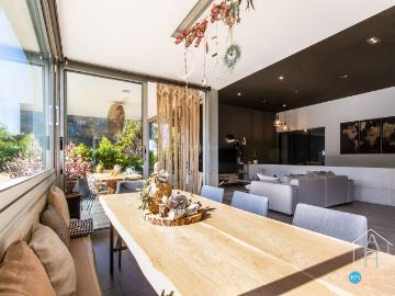 Chalet en venta en Franqueses del Vallès Les. UNA VIVIENDA EXTRAORDINARIA PARA QUIENES NO SE CONFORMAN CON LO ORDINARIO. Chalets Franqueses del Vallès.