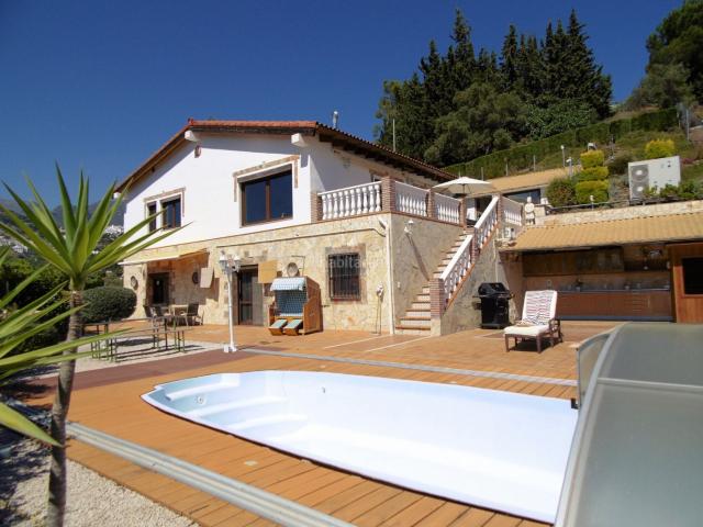 Chalet en venta en Frigiliana. Chalets.