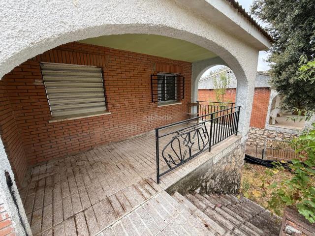 Chalet en venta en Fuentenovilla. Disfruta de la naturaleza. Chalets.