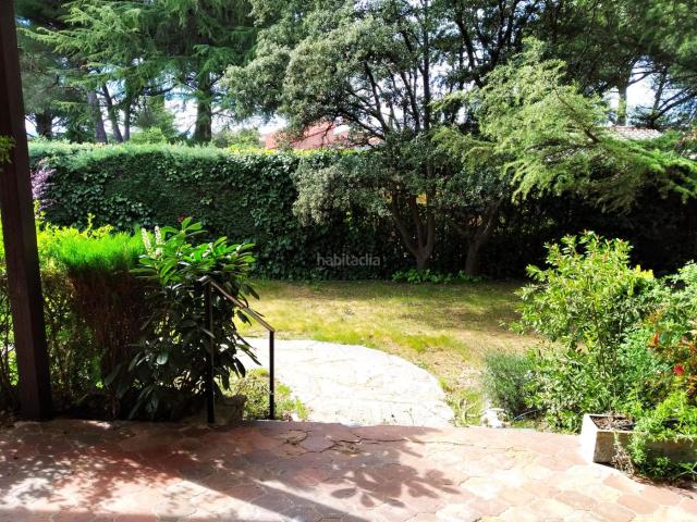 Chalet en venta en Hoyo de Manzanares. INMOTORRE VENDE ESTUPENDO INDEPENDIENTE EN UNA DE LAS MEJORES ZONAS DE LA URB. LA BERZOSA. Chalets Hoyo de.
