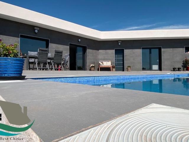 Chalet en venta en Hondón de las Nieves, Alicante