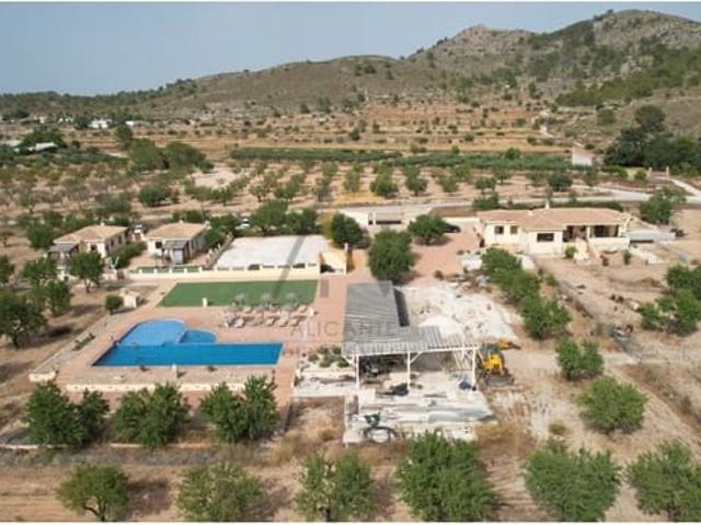 Chalet en venta en Hondón de las Nieves, Alicante