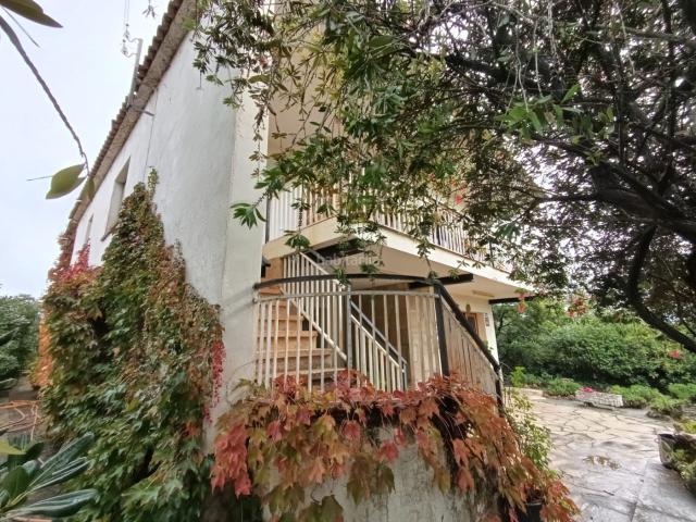 Chalet en venta en Hostalets de Pierola Els. Chalets Hostalets de Pierola.