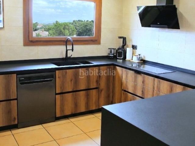 Chalet en venta en Hostalets de Pierola Els. Esta magnífica propiedad a tan solo 5 minutos de Collbató te enamorará. Chalets Hostalets de Pierola.