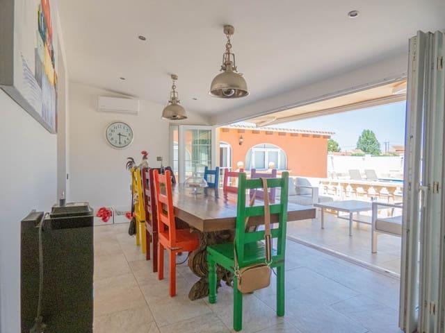 Chalet en venta en Heredades, Alicante