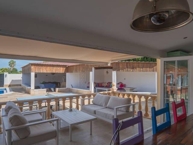Chalet en venta en Heredades, Alicante