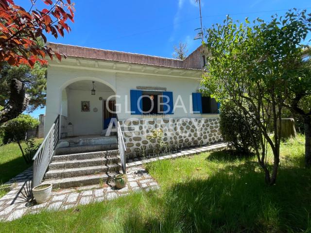 Chalet en venta en Herradón de Pinares. Chalets Herradón de.