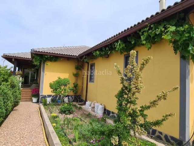 Chalet en venta en Híjar. BONITO CHALET PARA ENTRAR DE PLANTA BAJA en HIJAR. Chalets.
