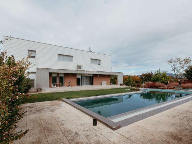 Chalet en venta en Huesca, Pedanías. Exclusiva finca con encanto en Camino de Loreto Huesca. Chalets.