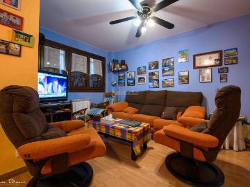 Chalet en venta en Huesca, Perpetuo Socorro. Chalet Adosado en Venta en Grimien. Chalets.