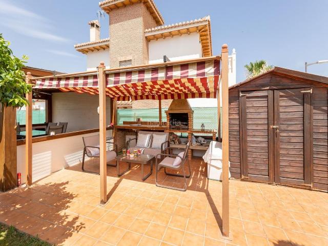 Chalet en venta en Huétor Vega. Espectacular Chalet a 10 Minutos del Centro de Granada. Chalets Huétor.