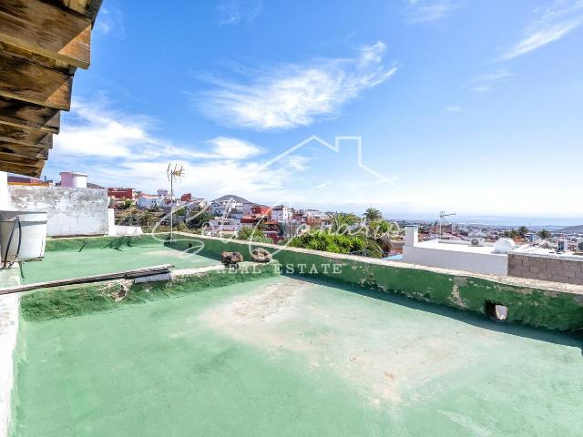 Chalet en venta en Ingenio, Ingenio pueblo. Buscas una vivienda con posibilidades? La tenemos para ti!. Chalets.