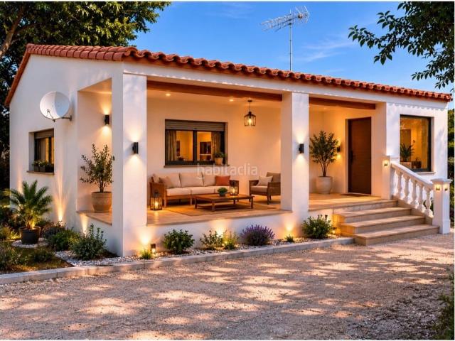 Chalet en venta en Illana. Chalet Reformado. Chalets.