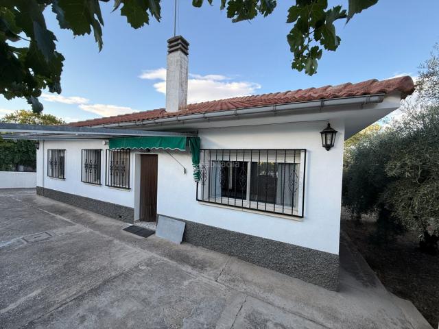 Chalet en venta en Illana. VENTA VIVIENDA UNIFAMILIAR en ILLANA. Chalets.