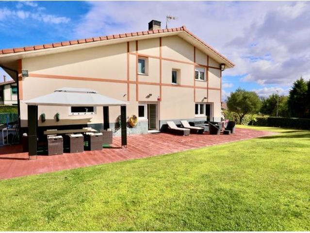 Chalet en Venta en Iruña Oka Iruña de Oca, Álava