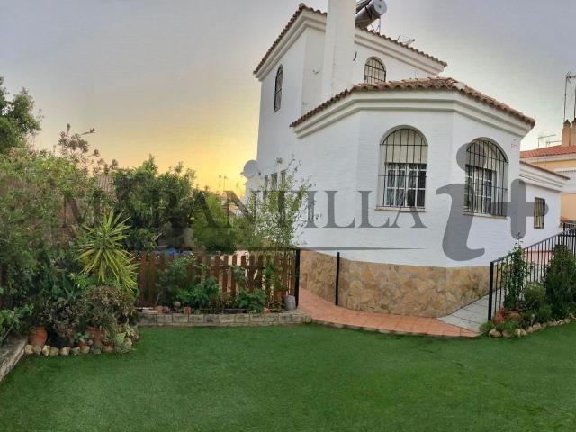 Chalet en venta en Islantilla, Urbasur. Chalet independiente en Urbasur. Chalets.