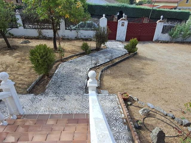 Chalet en venta en Ituero y Lama. Casa independiente en Urbz Coto de San Isidro. Chalets Ituero y.
