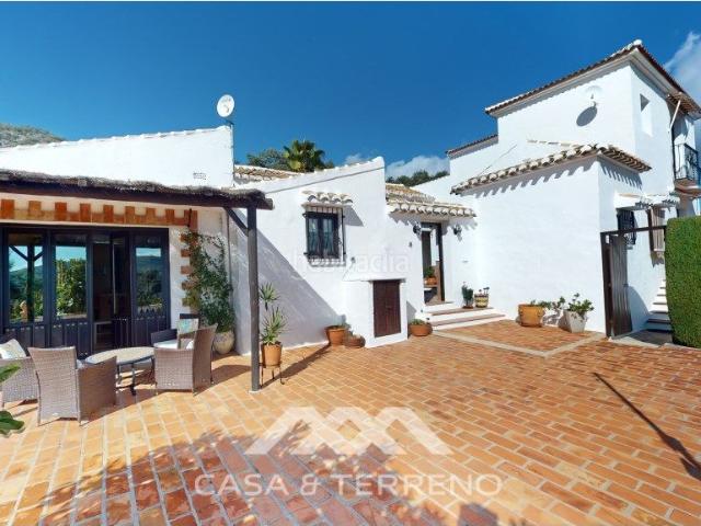 Casa en venta en Iznájar. Se vende Fantástica Finca, Iznájar, Andalucía. Casas.