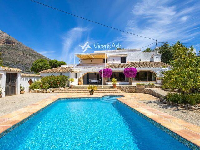 Chalet en venta en Javea / Xàbia, Alicante Costa Blanca