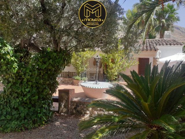 Chalet en venta en Jaén, Jabalcuz. Chalet en venta en Afueras de Jaén Balneario Jabalcuz, 4 dormitorios. Chalets.
