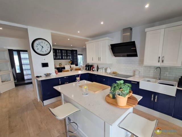 Chalet en venta en Jaén, Jaén