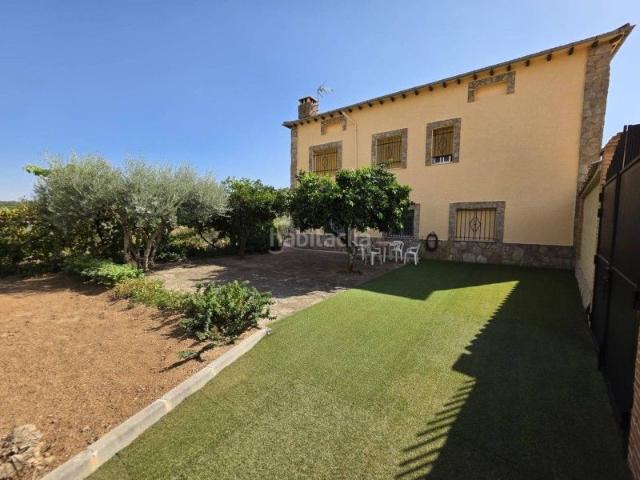 Chalet en venta en Jarandilla de la Vera. Casa unifamiliar en venta en CENTRO Jarandilla de la Vera Cáceres. Chalets Jarandilla de la.