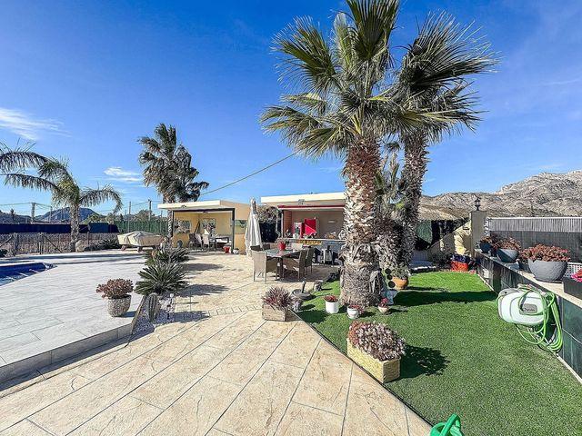 Chalet en venta en Jijona / Xixona, Alicante