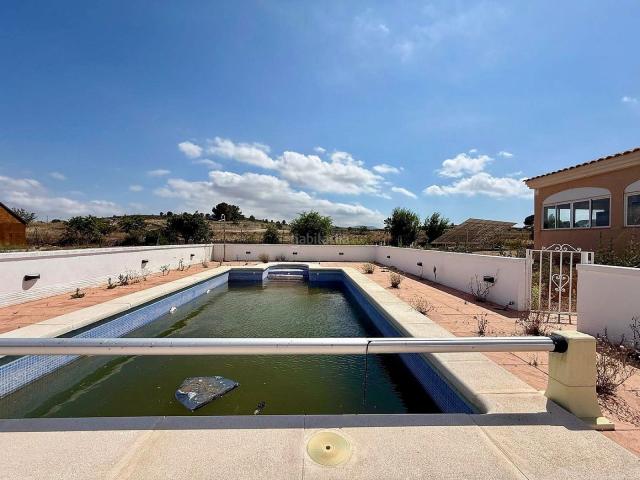 Chalet en venta en Jumilla. Hermosa villa en Cañada del Trigo. Chalets.