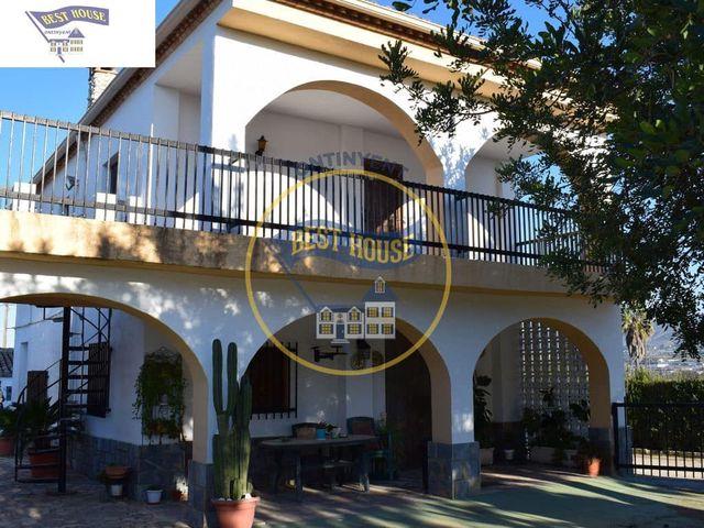 Chalet en venta en Ontinyent, Valencia