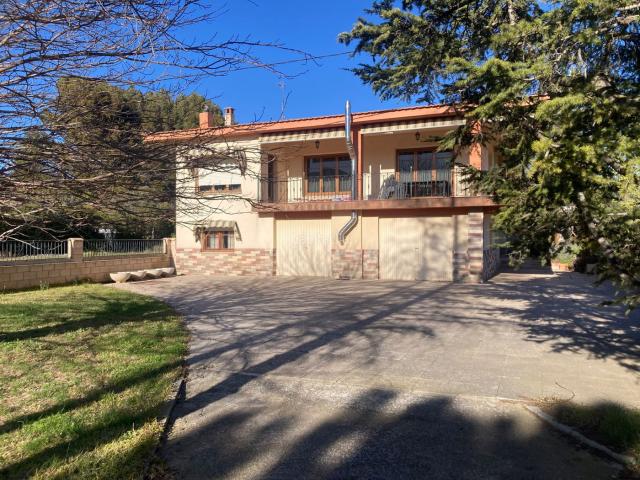 Chalet en venta en Onil. Chalet en Onil. Chalets.