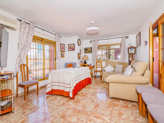 Chalet en venta en Ogíjares. CHALET INDEPENDIENTE EN OGIJARES. Chalets.
