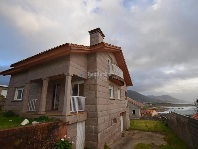 Chalet en venta en Oia. Chalets.