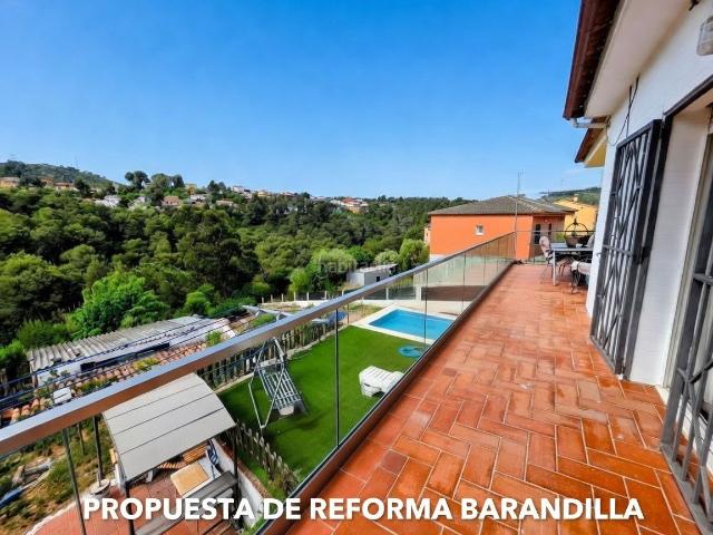 Chalet en venta en Olesa de Bonesvalls. ¡ Casa independiente con mucha luz y sol natural!. Chalets Olesa de.