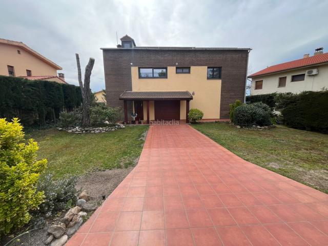 Chalet en venta en Olius. Casa chalet en venda en Olius Pi de St Just. Chalets.