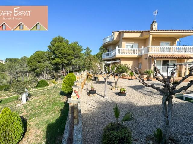 Chalet en venta en Olivella. Chalets.