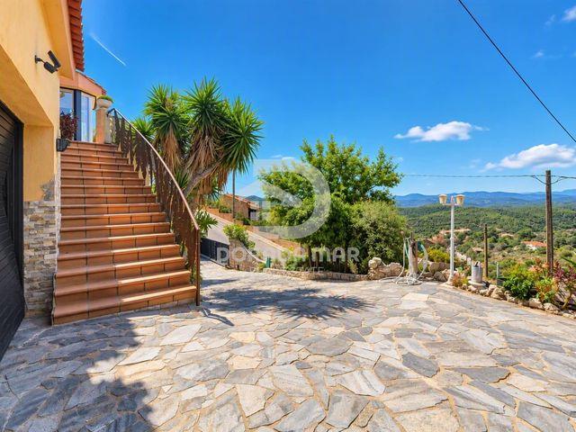 Chalet en venta en Olivella, Barcelona