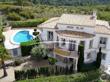 Chalet en venta en Orba, Alicante Costa Blanca