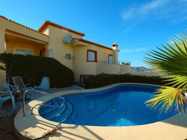 Chalet en venta en Orba, Alicante Costa Blanca