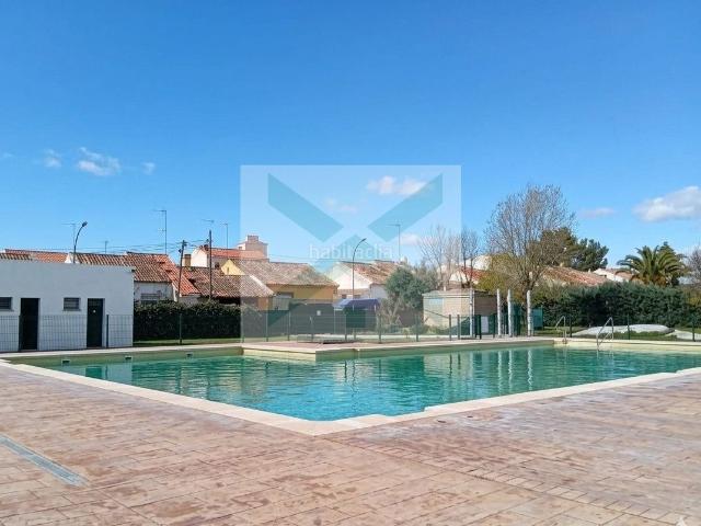 Chalet en venta en Orgaz. Chalet pareado en venta en Calle Cuenca. Chalets.