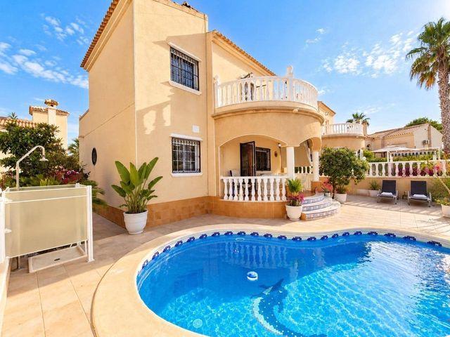 Chalet en venta en Orihuela Costa, Alicante Costa Blanca