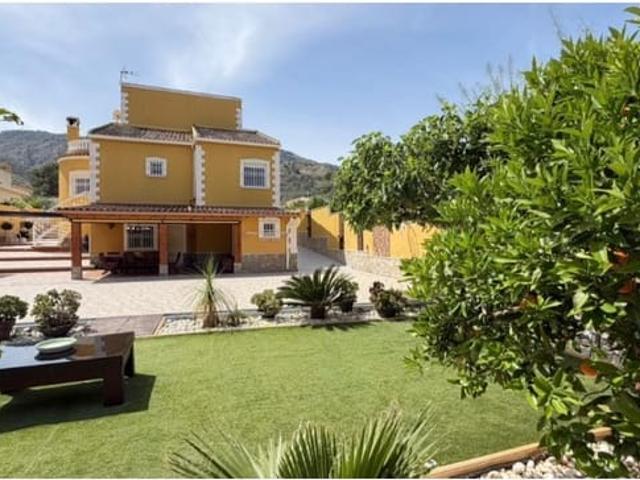 Chalet en venta en Orihuela, Alicante