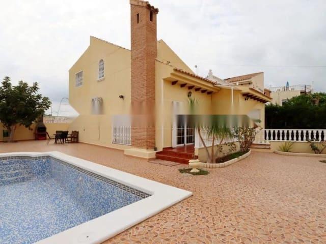 Chalet en venta en Orihuela, Alicante