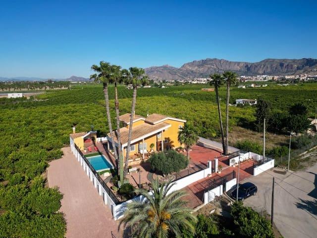 Chalet en venta en Orihuela, Alicante