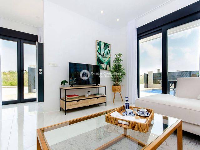 Chalet en venta en Orihuela, Alicante