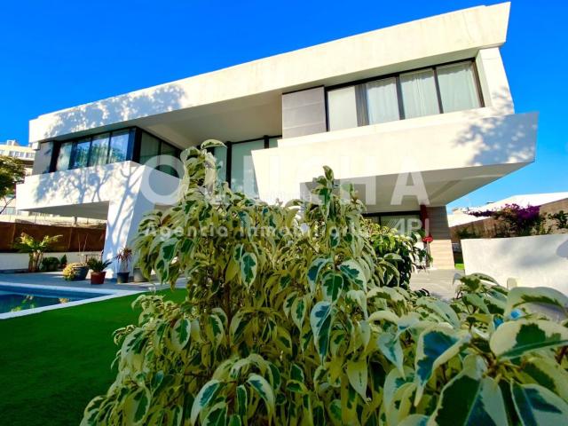 Chalet en venta en Benicasim Benicàssim, Voramar. Chalet en venta en Benicasim Benicassim, 5 dormitorios. Chalets Benicasim.