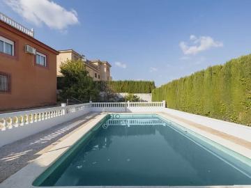 Chalet en venta en Otura, Granada